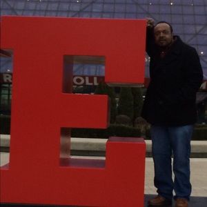 Meet your Posher, Earl